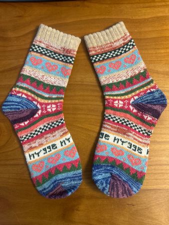 Nordic Socken mit Muster und Herzen, one size neu
