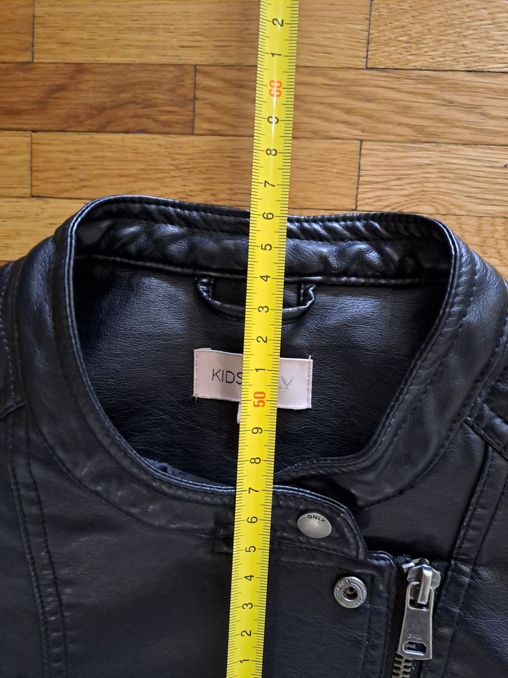 Giacche & Cappotti: Veste KIDS ONLY – Usato da Meyrin venduto da dijin 2