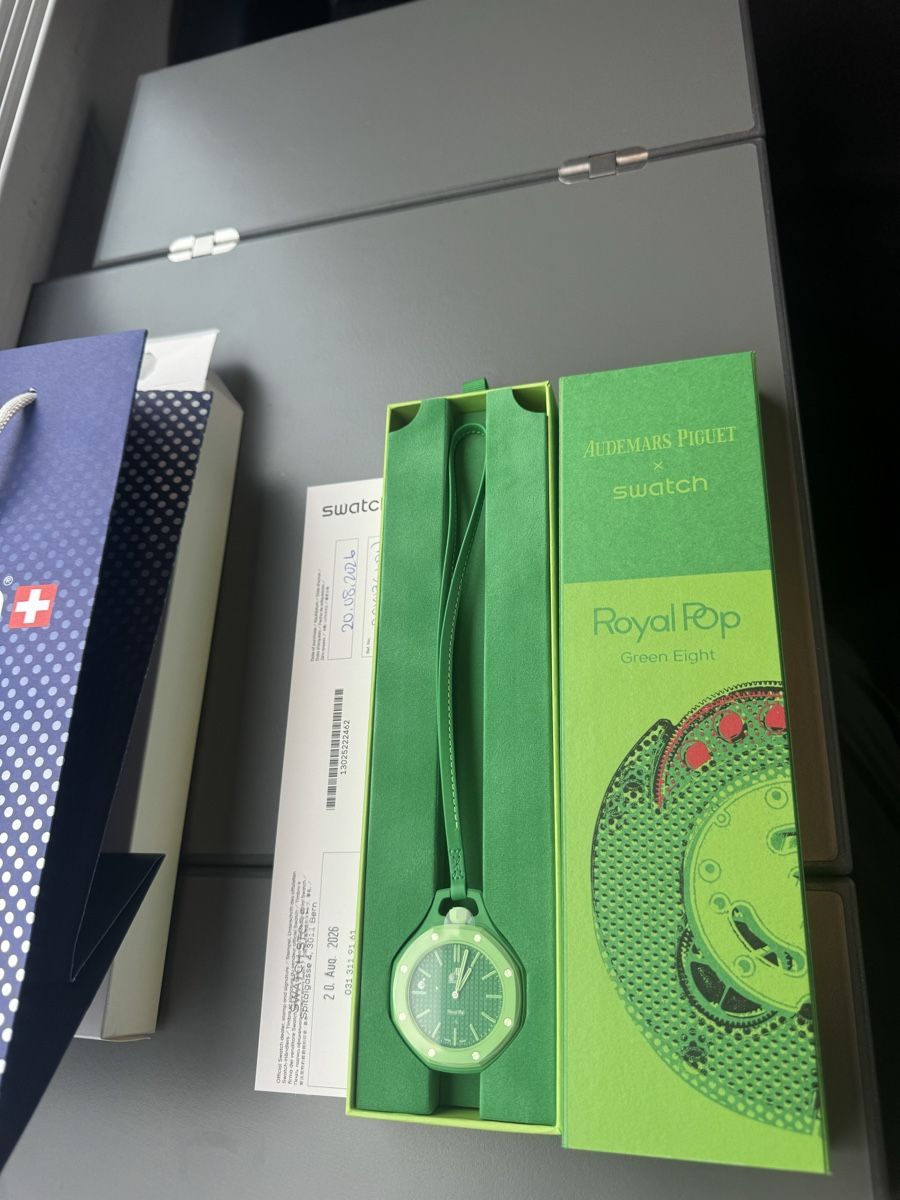 Audemars Piguet Orologi: Swatch x Audemars Piguet AP Green Eight – Nuovo e nell'imballaggio originale da Bern venduto da alekswhite