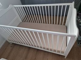 Baby Bett verstellbar - inkl. Matraze, Rost & 2 Bezüge