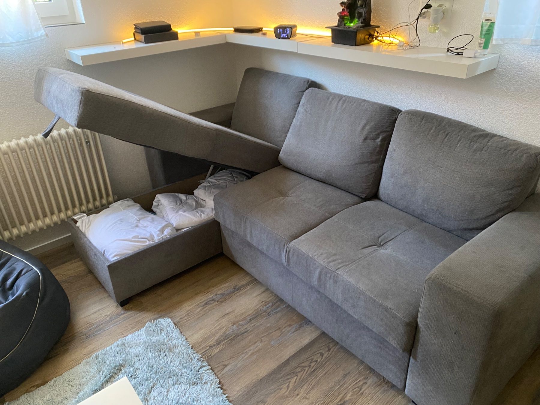 Divani: Bettsofa zu verkaufen  80x230x90cm – Usato da Hunzenschwil venduto da pla_7j7c 1