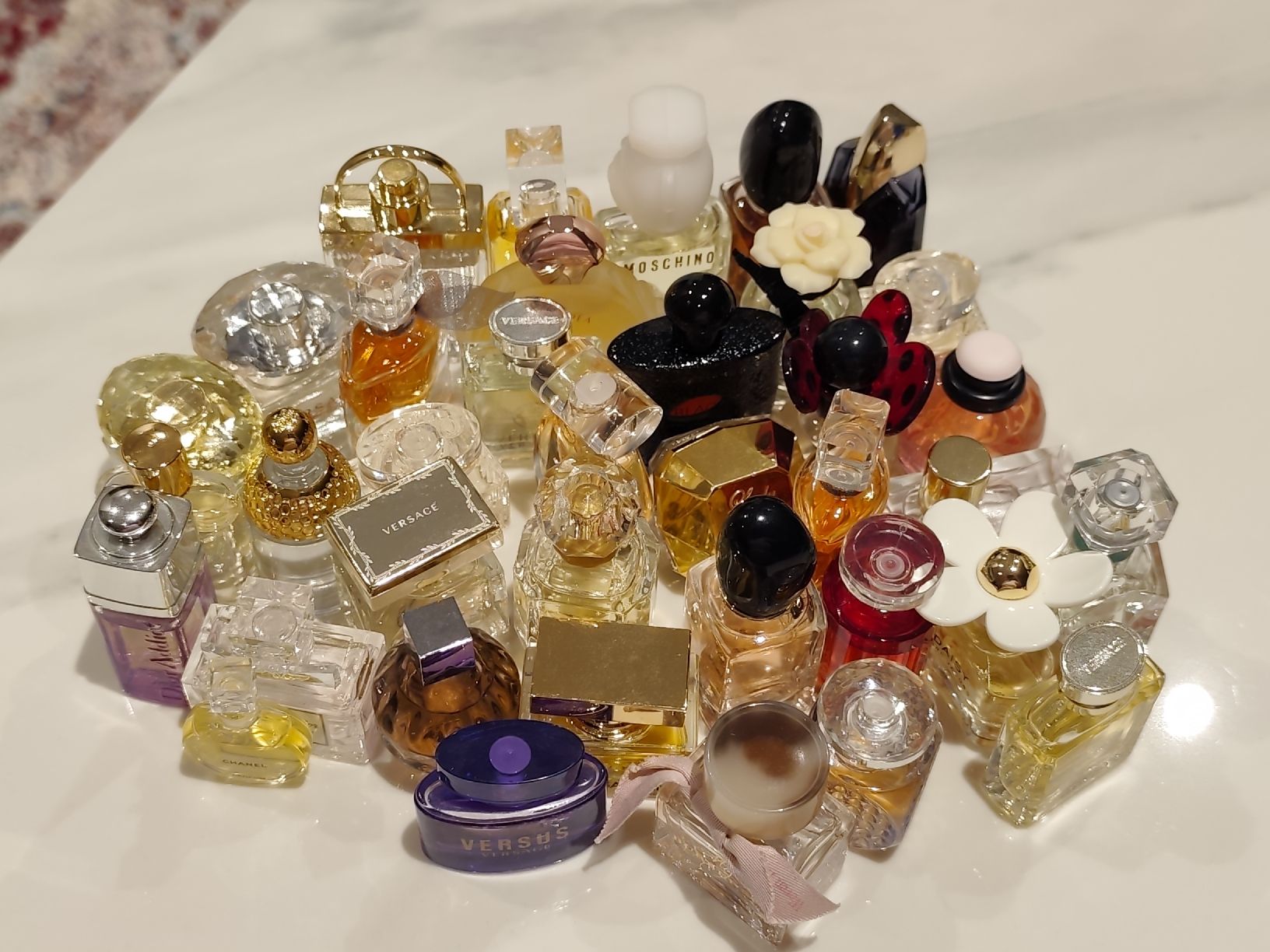 Profumi & Eau de Toilette: parfume collection miniature – Usato da Männedorf venduto da Ursik_OnlineShop 1