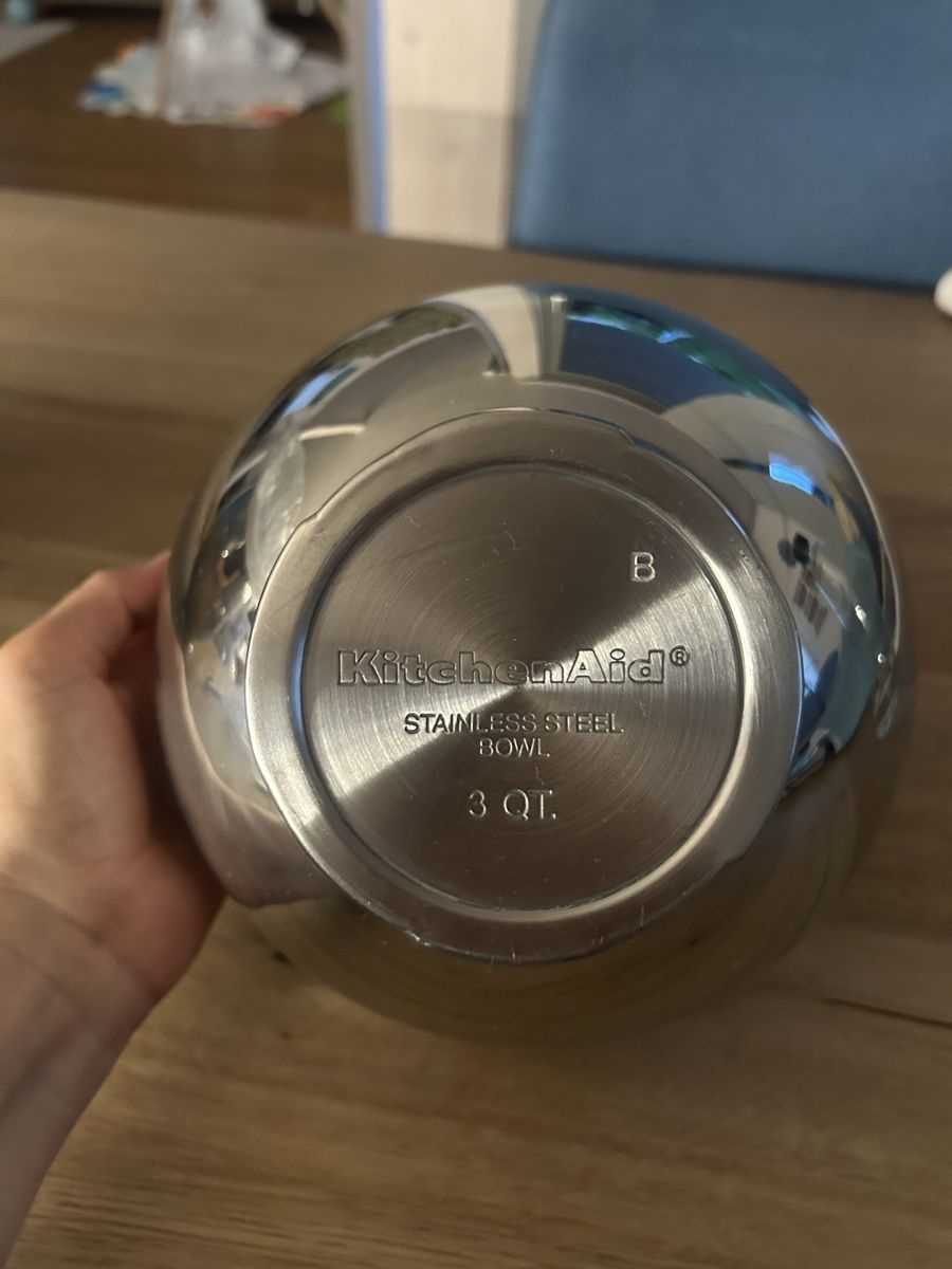Kitchenaid Ciotole: Edelstahlschüssel Kitchenaid. Neu 3L – Nuovo (secondo la descrizione) da Liestal venduto da Hostettler87