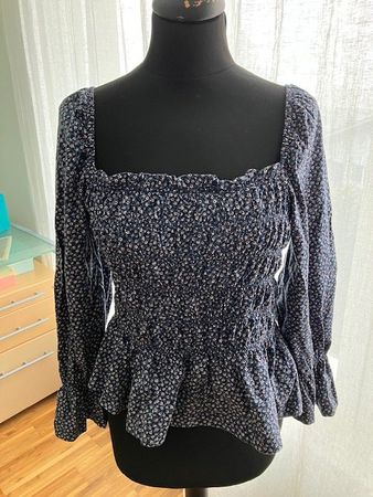 Bluse mit Blumenmuster, Gr. M,