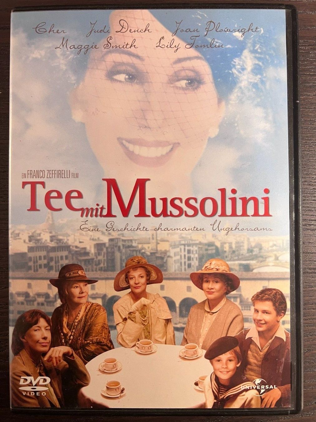 Alle DVDs: Tee mit Mussolini – Gebraucht aus Zürich von FilmFreunde