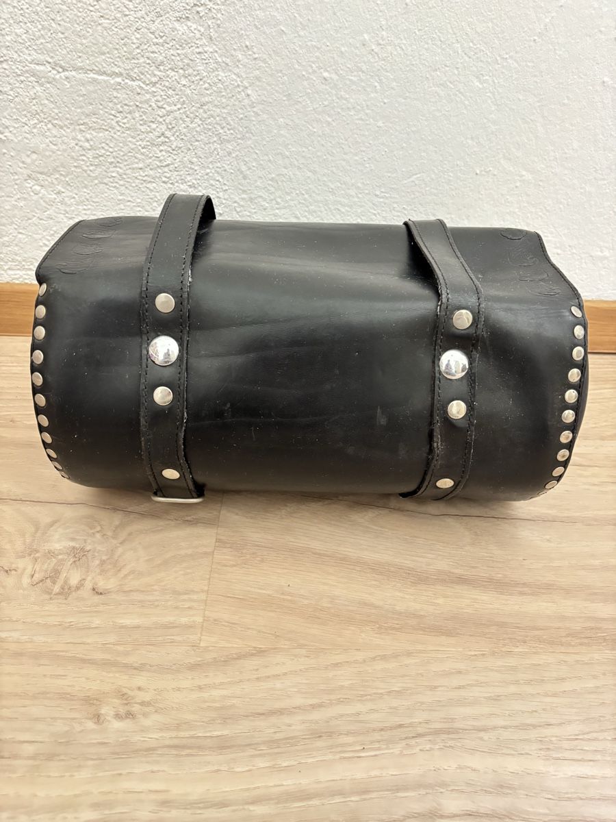 Topcase: Tool Bag Custom Moto Cruiser/Chopper in Pelle – Usato da Montagnola venduto da iva_qvx9 5