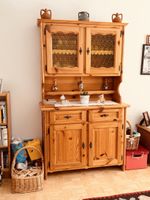 Buffet campagnard en pin massif, charme rustique garanti !