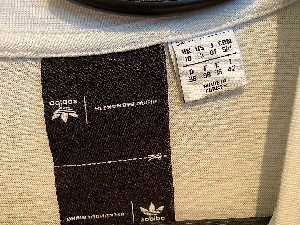 Adidas T-shirt: Original Alexander Wang X Adidas Shirt – Usato da Bubikon venduto da sar_l5px 4