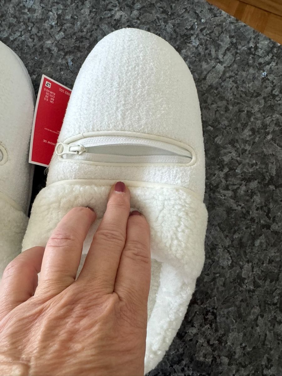 Nike Scarpe da uomo: Nike Hausschuhe Neu Gr. 40 – Nuovo e nell'imballaggio originale da Zug venduto da nissi_25 4