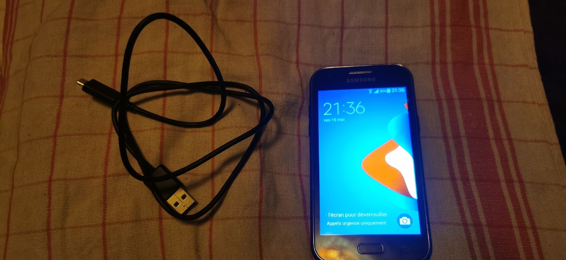 Samsung Telefoni cellulari / Smartphones: Samsung J1 – Usato da Genève venduto da vins50