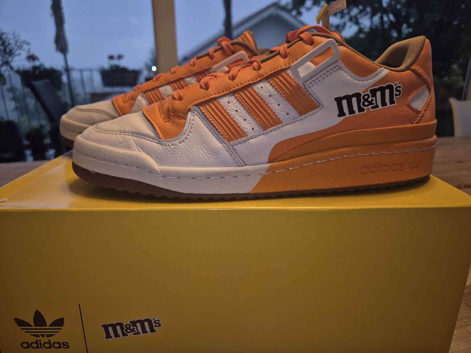 Adidas Scarpe da uomo: M&M's ADIDAS SONDERMODELL Gr 42 – Nuovo (secondo la descrizione) da Hauenstein venduto da Zacherl 1