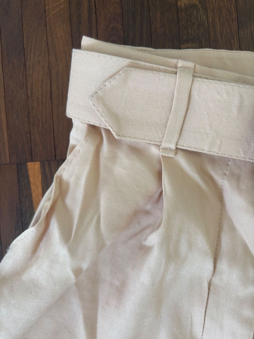 Zimmermann Pantaloni: Zimmermann shorts Leinen Beige, 0/ CH34 – Nuovo (secondo la descrizione) da Herrliberg venduto da mayfi 1