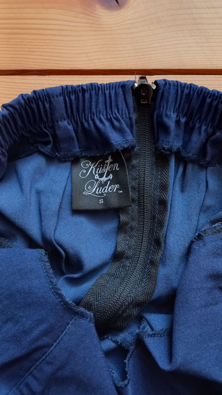 Lotti di vestiti: rockabilly top und shorts (S) – Usato da Buus venduto da ZinaidaR 3