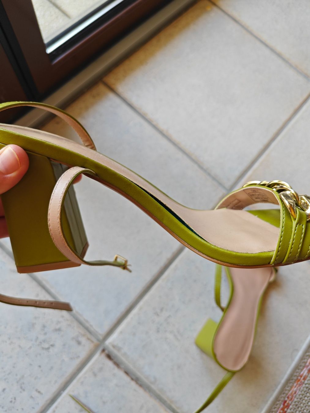 Damenschuhe: Sandales à talons vertes – Gebraucht aus Renens VD von cba_r9y8 2