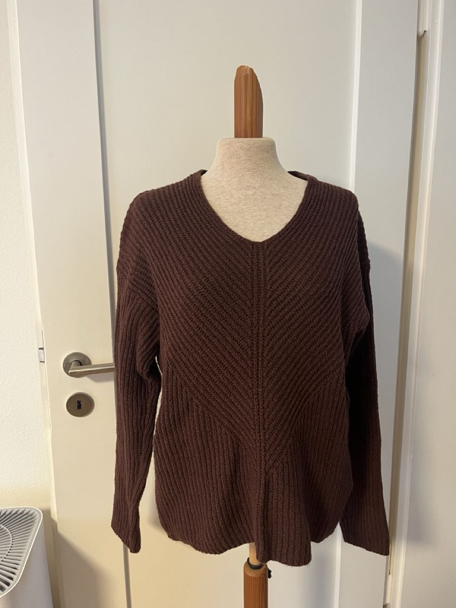Tom Tailor Maglioni & Felpe: Strickpullover mit V Ausschnitt, Grösse XS, von Tom Tailor – Usato da Zürich venduto da Mrstm4