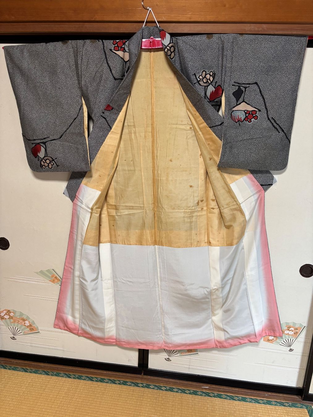 Arte internazionale: VINTAGE Seide Kimono aus Japan – Usato da Trübbach venduto da hik_gh6y 1