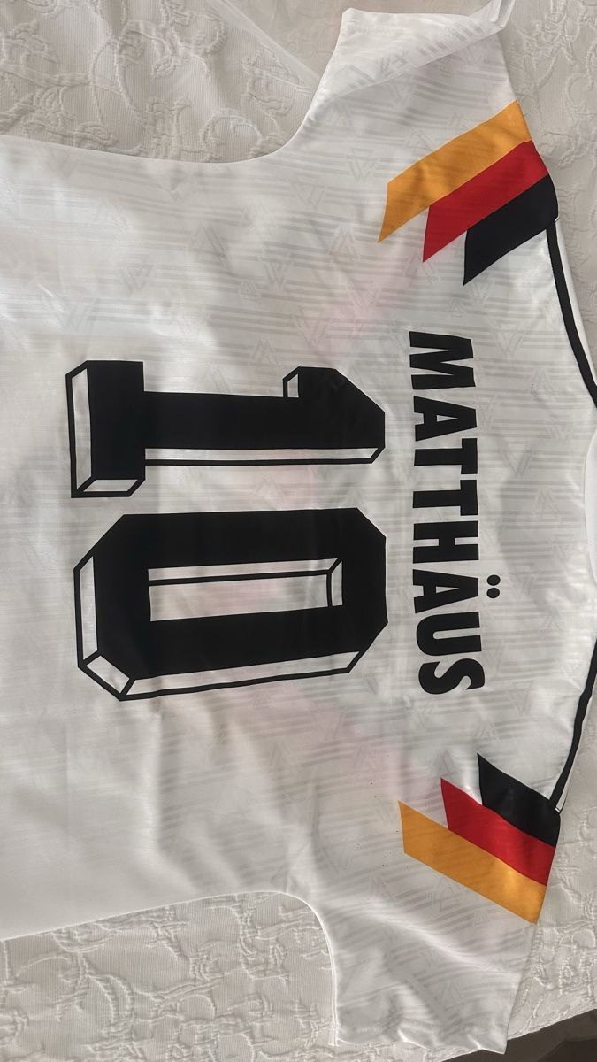 Adidas Canottiere & Pantaloni: Germany Jersey World Cup 1990 - Matthaus 10 – Nuovo (secondo la descrizione) da Oberrieden venduto da jon_5cl2 1