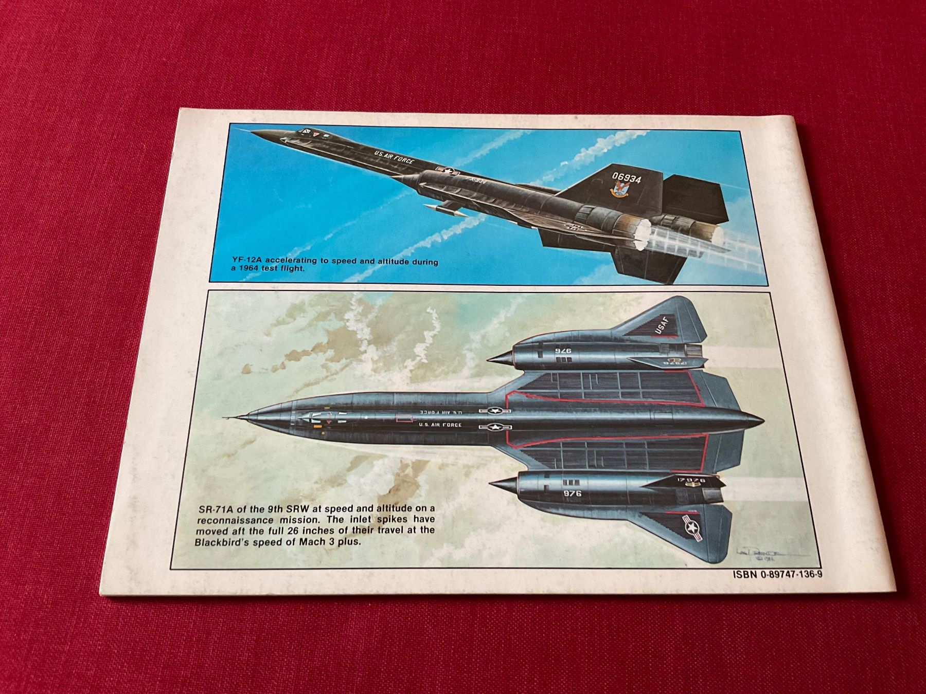 Libri: SR-71 BLACKBIRD in Action Aircraft – Usato da Lugano venduto da Persepolis 1