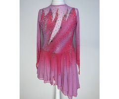 Eiskunstlauf Eislauf Kürkleid 140-146 neu mit Etikett