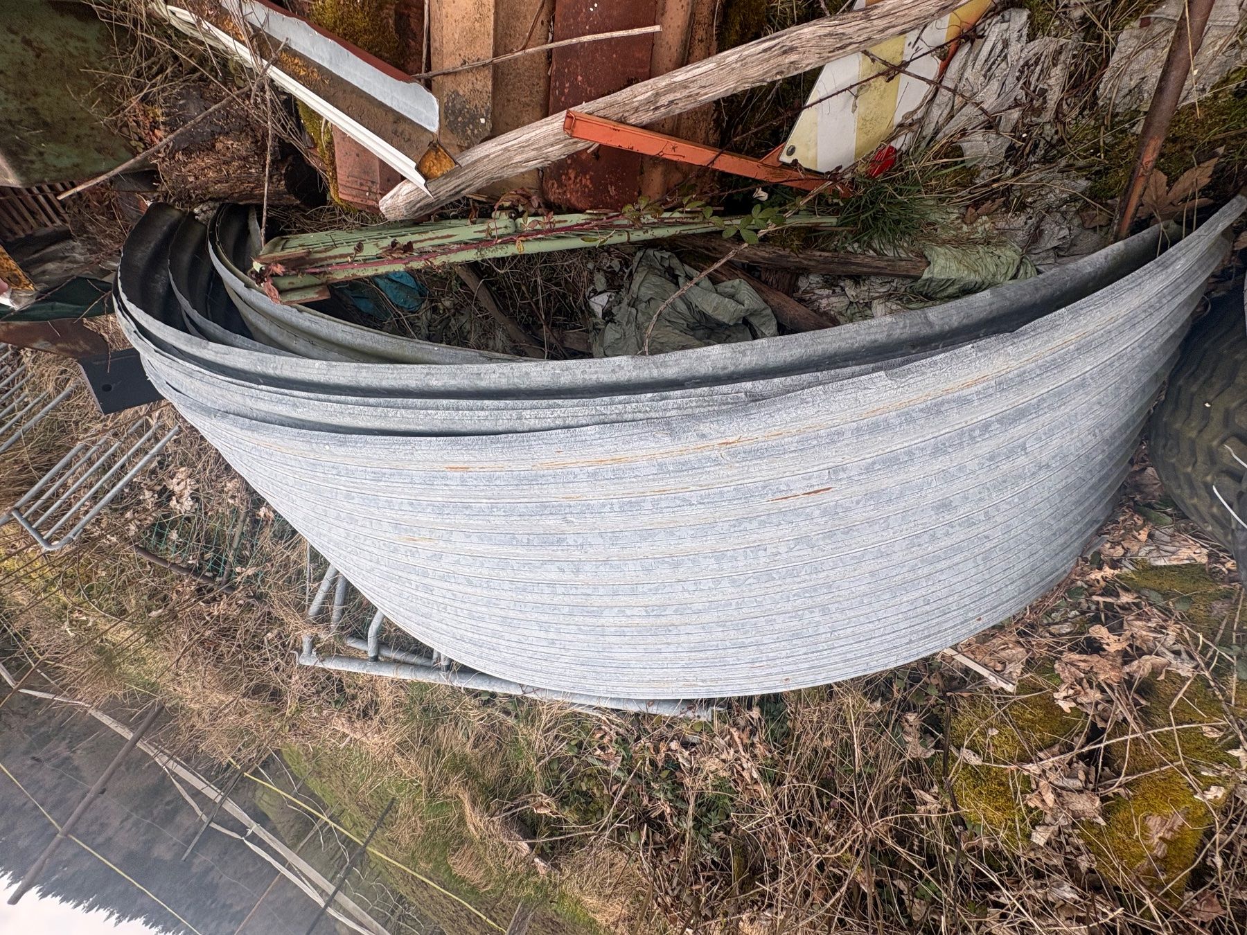 Altri materiali da costruzione: Taules en détail – Usato da Les Pommerats venduto da luc_yv9l