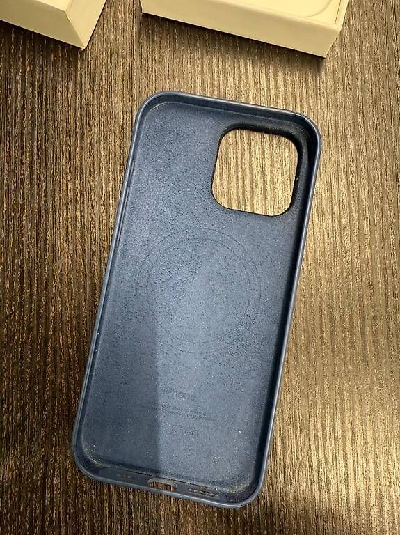 Telefoni cellulari / Smartphones: iPhone 16 Pro Max 256 GB – Usato da Steffisburg venduto da swdima 3