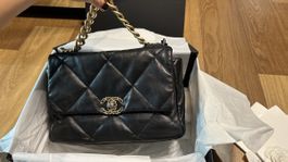 Chanel 19