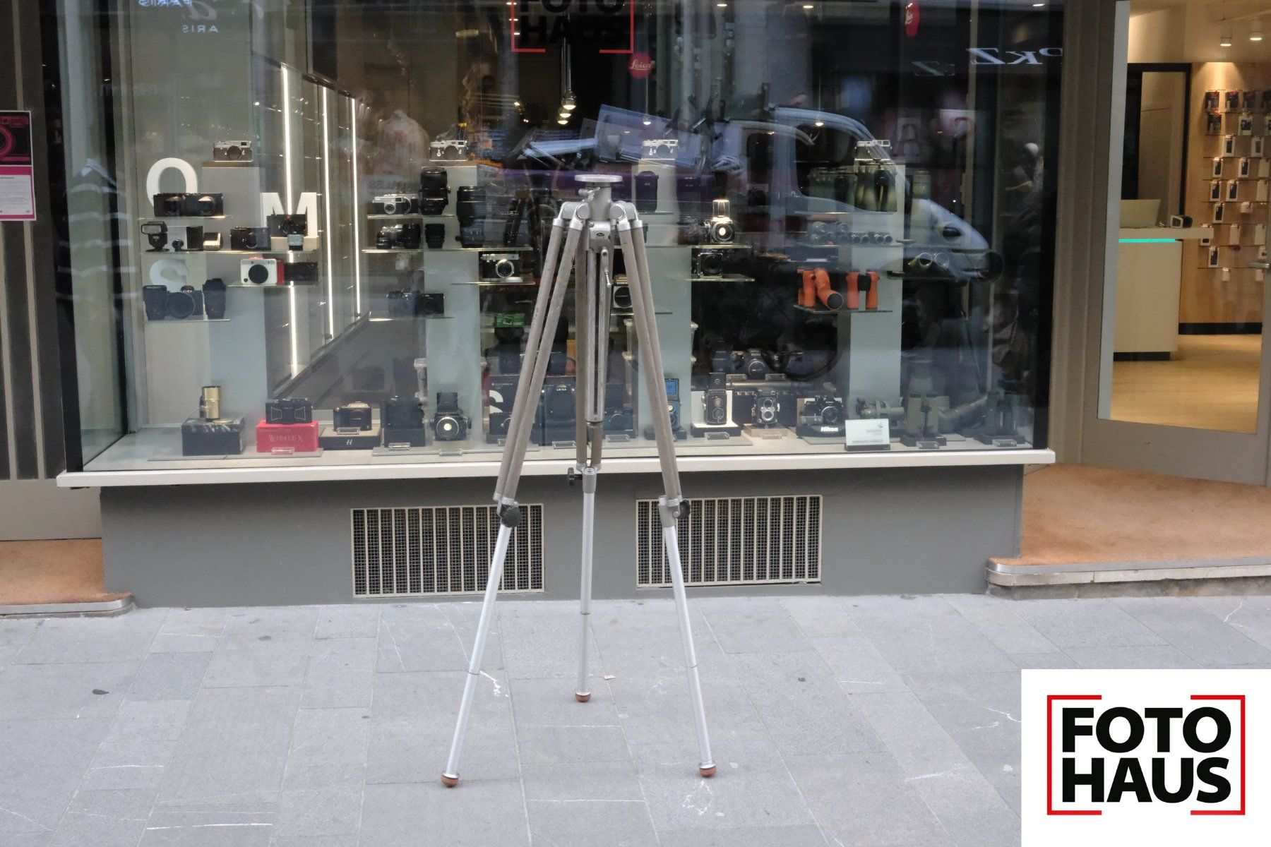 Linhof Kamera: *LESEN* Linhof Grossformatstativ technika super kardan 0689 – Gebraucht aus Basel von FotohausBasel