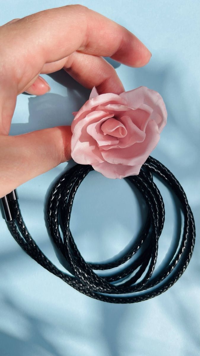 Ketten: NEW POWDER FLOWER LEATHER CHOKER – Neu (gemäss Beschreibung) aus Lugano von yul_fhg2 5