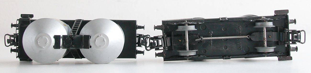 Märklin Modellini di ferrovie: Märklin 2 Kohlenstaubwagen der DB Spur H0 – Usato da Oberwil BL venduto da Klang 4
