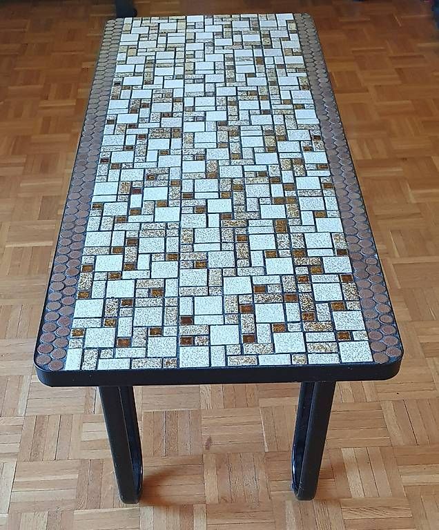 Tische: Table basse en faïence.  – Gebraucht aus Les Avanchets von Giuseppe.01