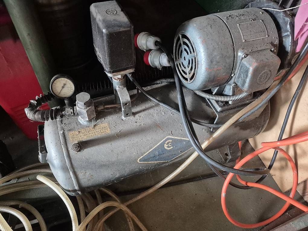 Kompressoren: Kompressor zu verkaufen  – Gebraucht aus Kestenholz von fiatsubi 2