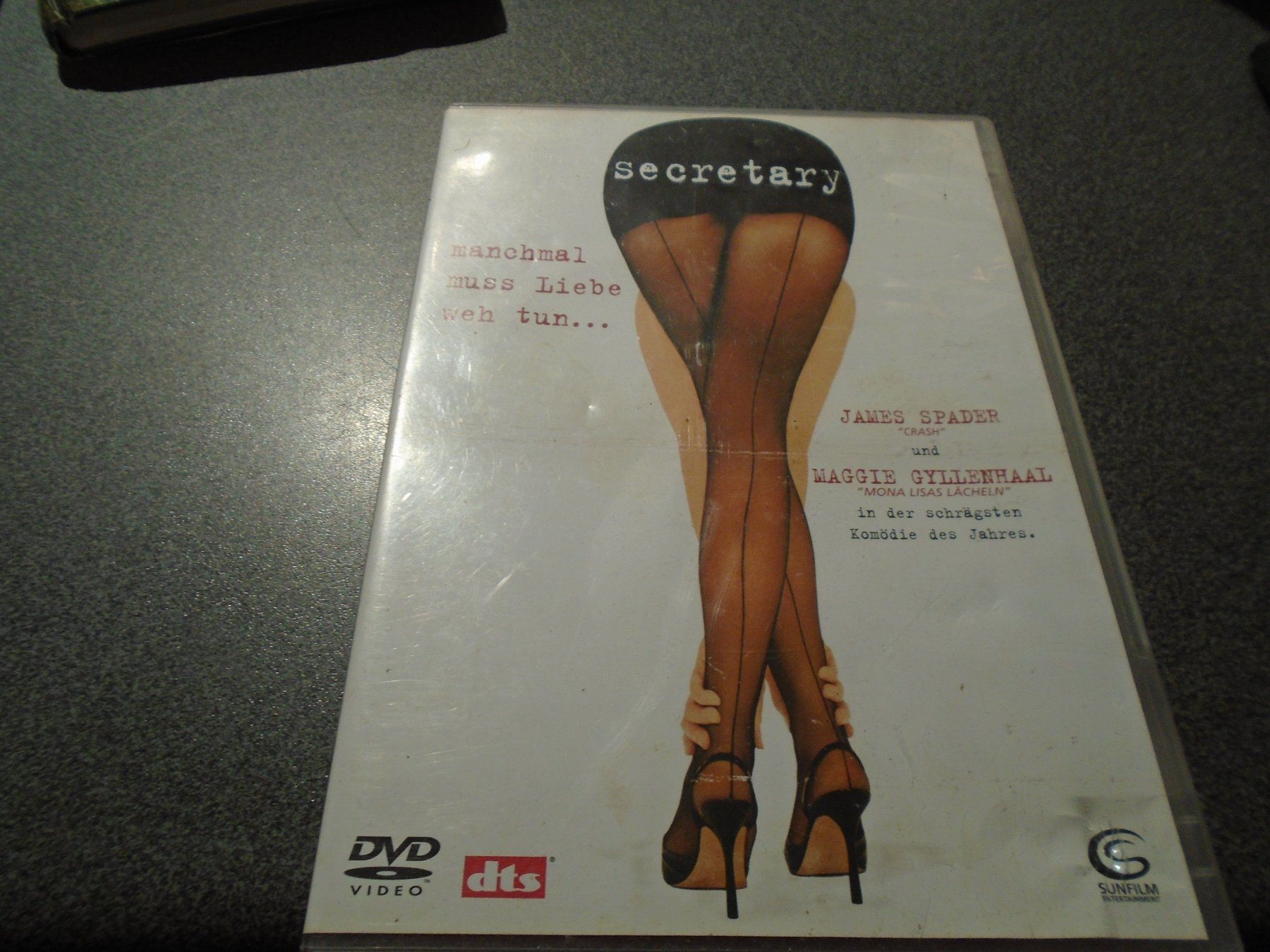 Tutti i DVDs: DVD Secretary – Usato da Zürich venduto da abraxas1291