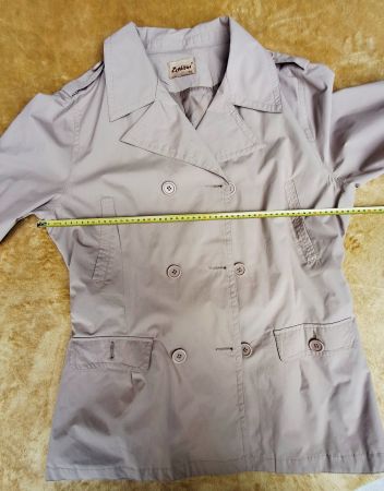 Beige Übergangsjacke / Kurzmantel - Ideal für Frühling!