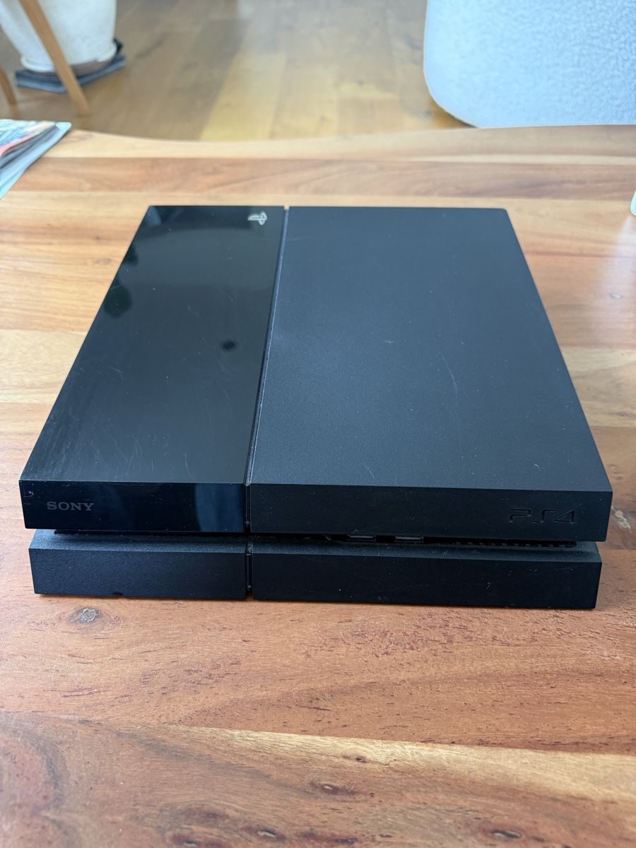 Sony Console: Sony Playstation 4 500GB CUH-1004A – Usato da GOLDACH venduto da Nightdrinkexpress 1