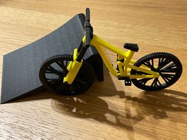 Fingerbike gelb mit Rampe