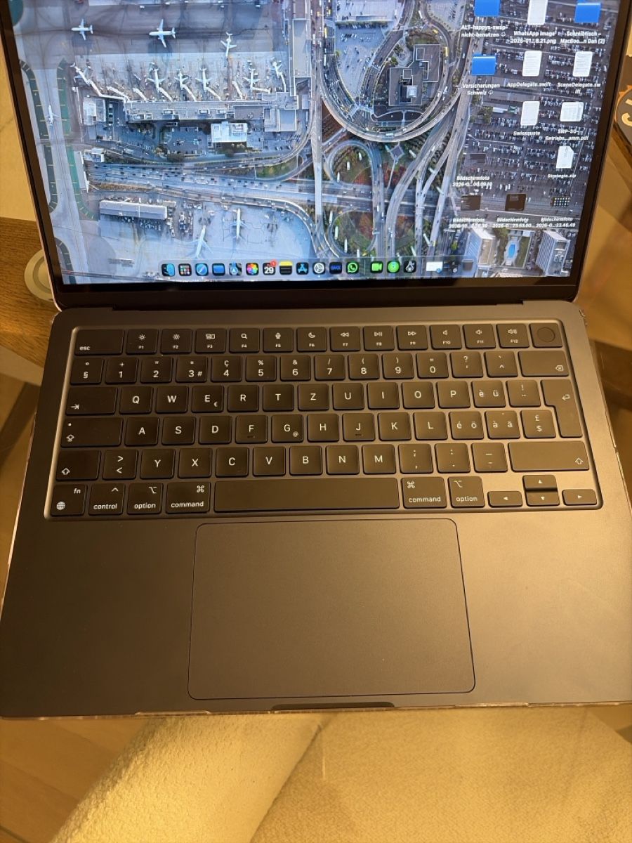 Apple Notebooks: Apple MacBook Air M3 – Gebraucht aus Arbon von dan_68b7 3