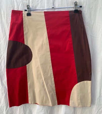 Superbe jupe 97%coton fin ETAM graphique t.38