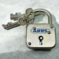 Ancien cadenas ABUS avec 2 clés d'origine Neuf vieux stock