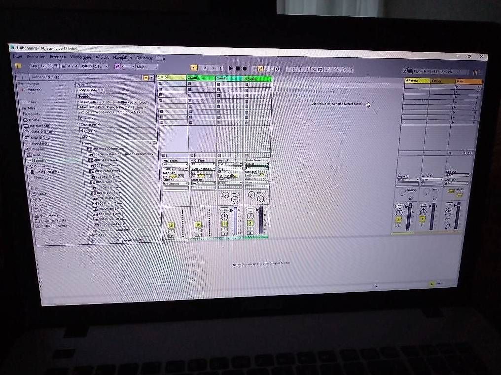 Strumenti musicali: Ableton 12 – Usato da Bad Ragaz venduto da wie_2xls