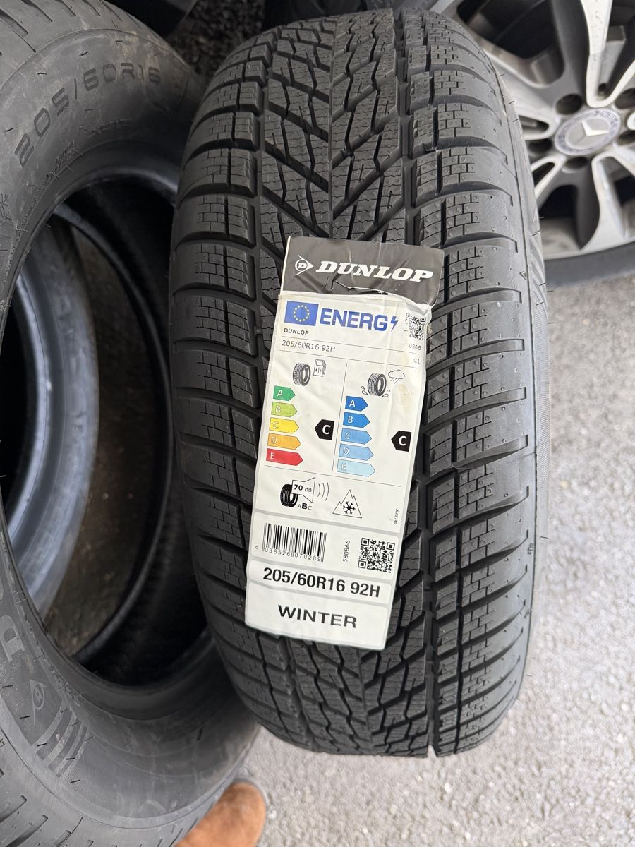 Pneumatici & Ruote complete: Dunlop M+S 16Zoll – Usato da Lachen SZ venduto da mima41