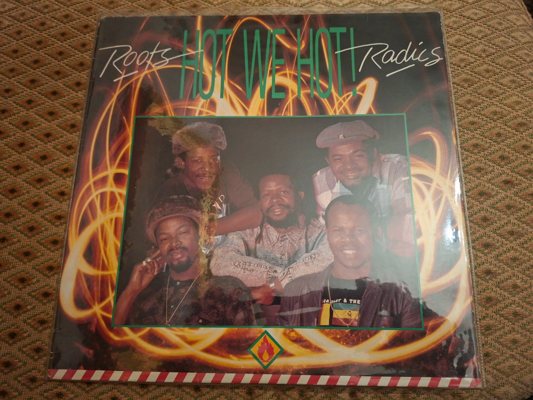 Schallplatten: Reggae LP - Roots Radics - Hot we Hot! – Gebraucht aus Bernex von Wannabehasbeen01