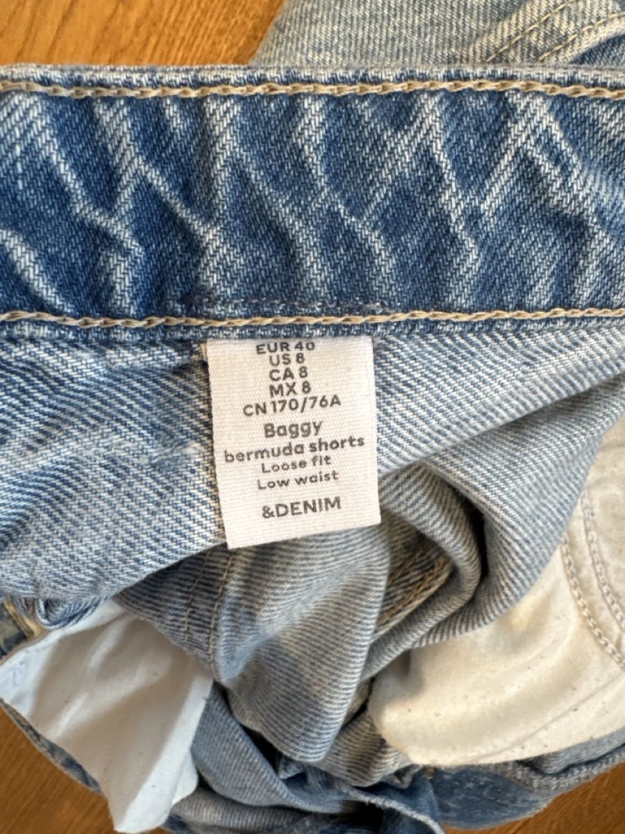 H&M Jeans: Baggy Bermuda Shorts – D'occasion à Zweidlen par sweetchili_03 2