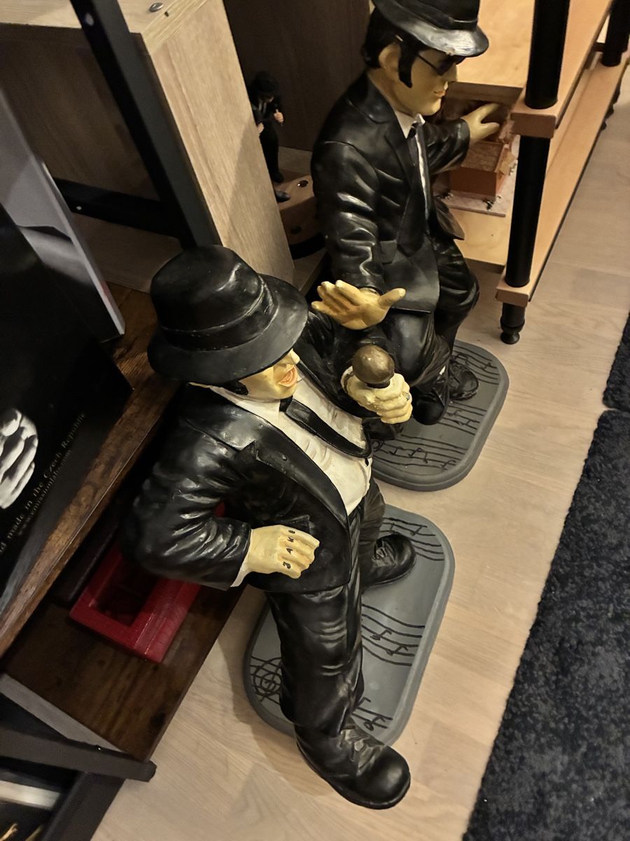 Skulpturen & Statuen: Blues Brothers Figuren – Gebraucht aus Ottikon von Gravis 1