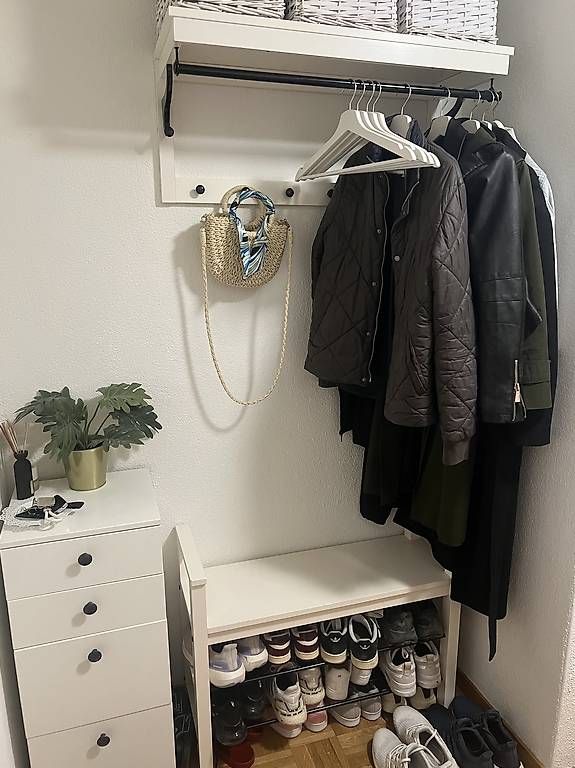 Ikea Guardaroba: Hemnes Garderobe – Usato da Tuggen venduto da Tantas