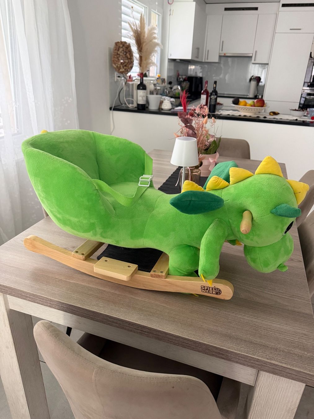 Jouets: Schaukeltier Dino – D'occasion à Schübelbach par rosaria17 2