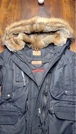Parajumpers Daunenjacke mit Pelzkapuze, Grösse M, Winter