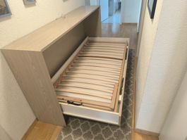 Platzsparendes Schrankbett/Wandbett aus Holz zu verkaufen