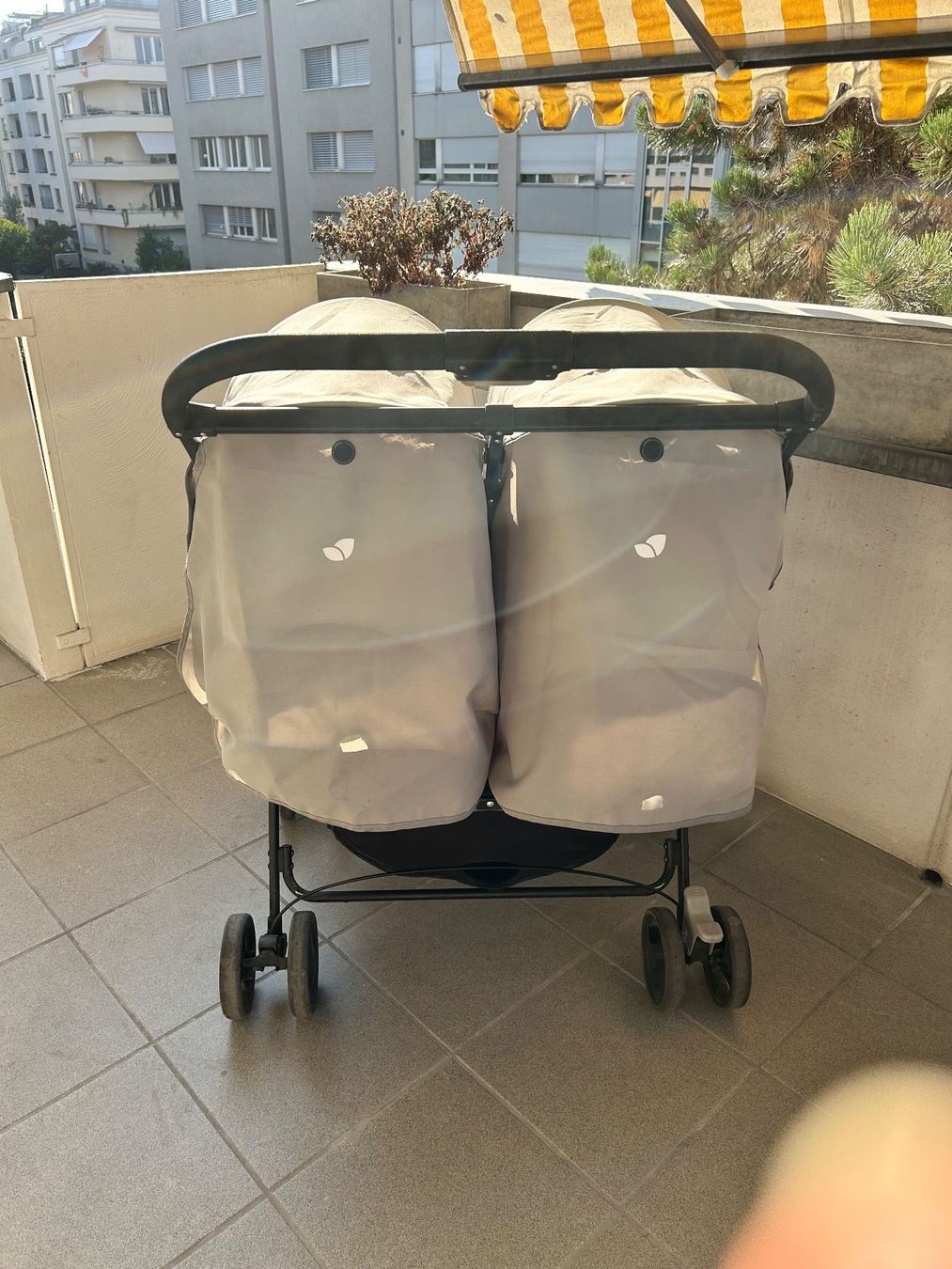 Joie Kinderwagen: Joie Geschwisterwagen – Gebraucht aus Bern von ipds 4
