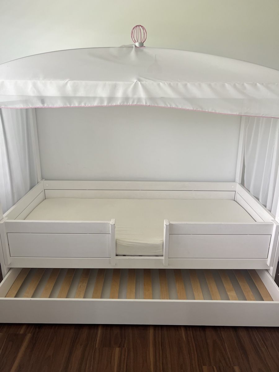 Letti: LIFETIME Himmelbett mit Ausziehfuktion – Usato da Niederuzwil venduto da thumahabip 1