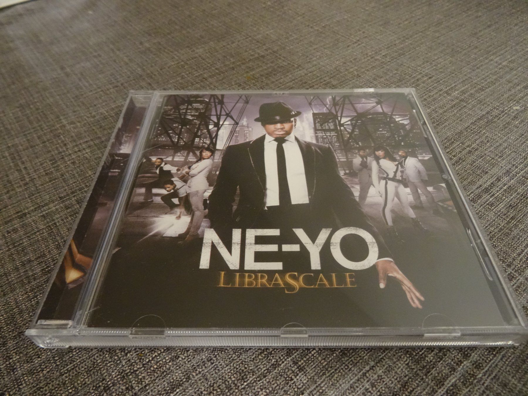 CD: NE-YO - Librascale CD – Usato da Olten venduto da Disc-Ausverkauf